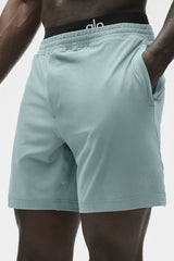 7" Conquer React Performance Short - Desert Sage
