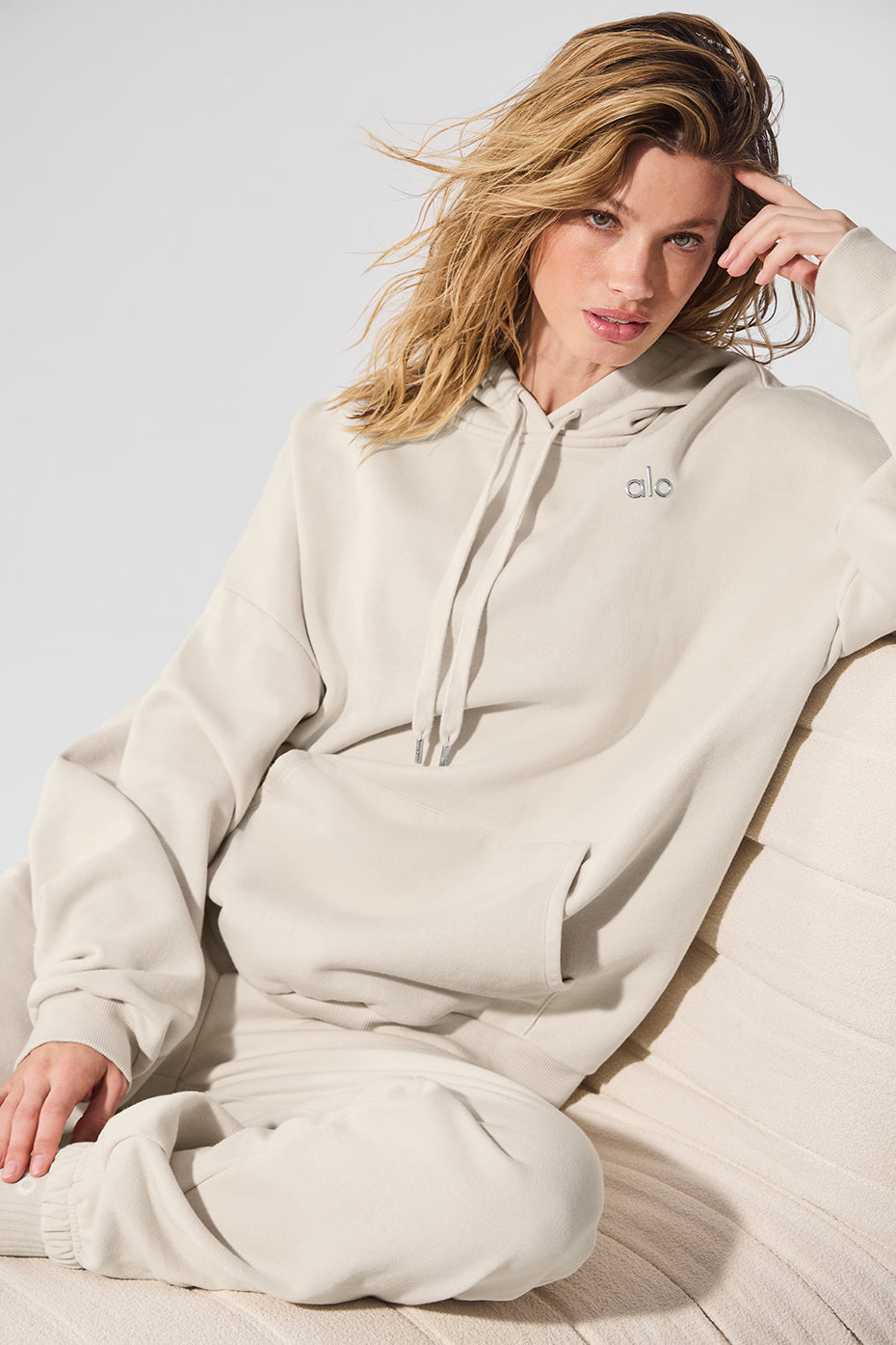 Accolade Hoodie - Bone
